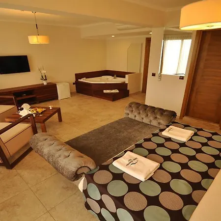 Silvanus Hotel 3*